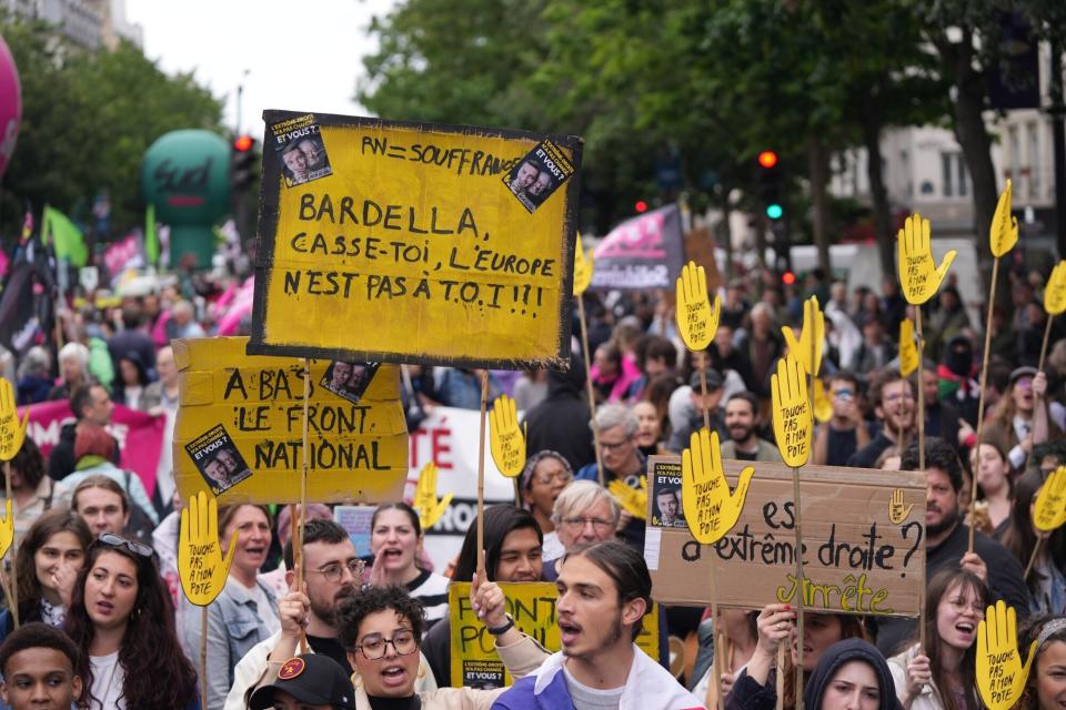 Thousands Protest in France to Oppose Le Pen’s Far Right