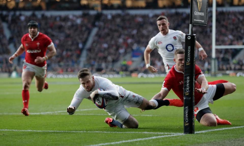 Elliot Daly scores against Wales during England’s 33-30 win at Twickenham.