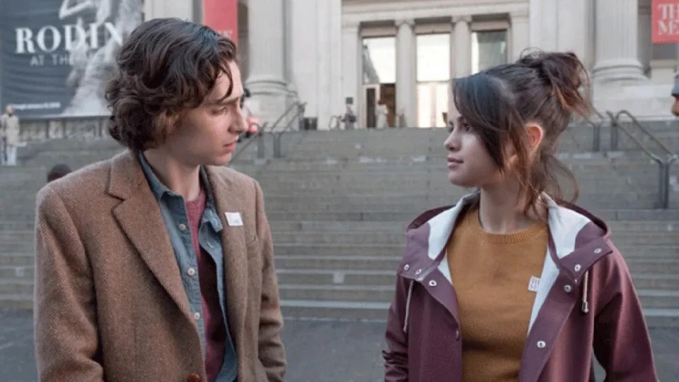 Timothée Chalamet and Selena Gomez in “Rainy Day in New York” (Signature Entertainment)