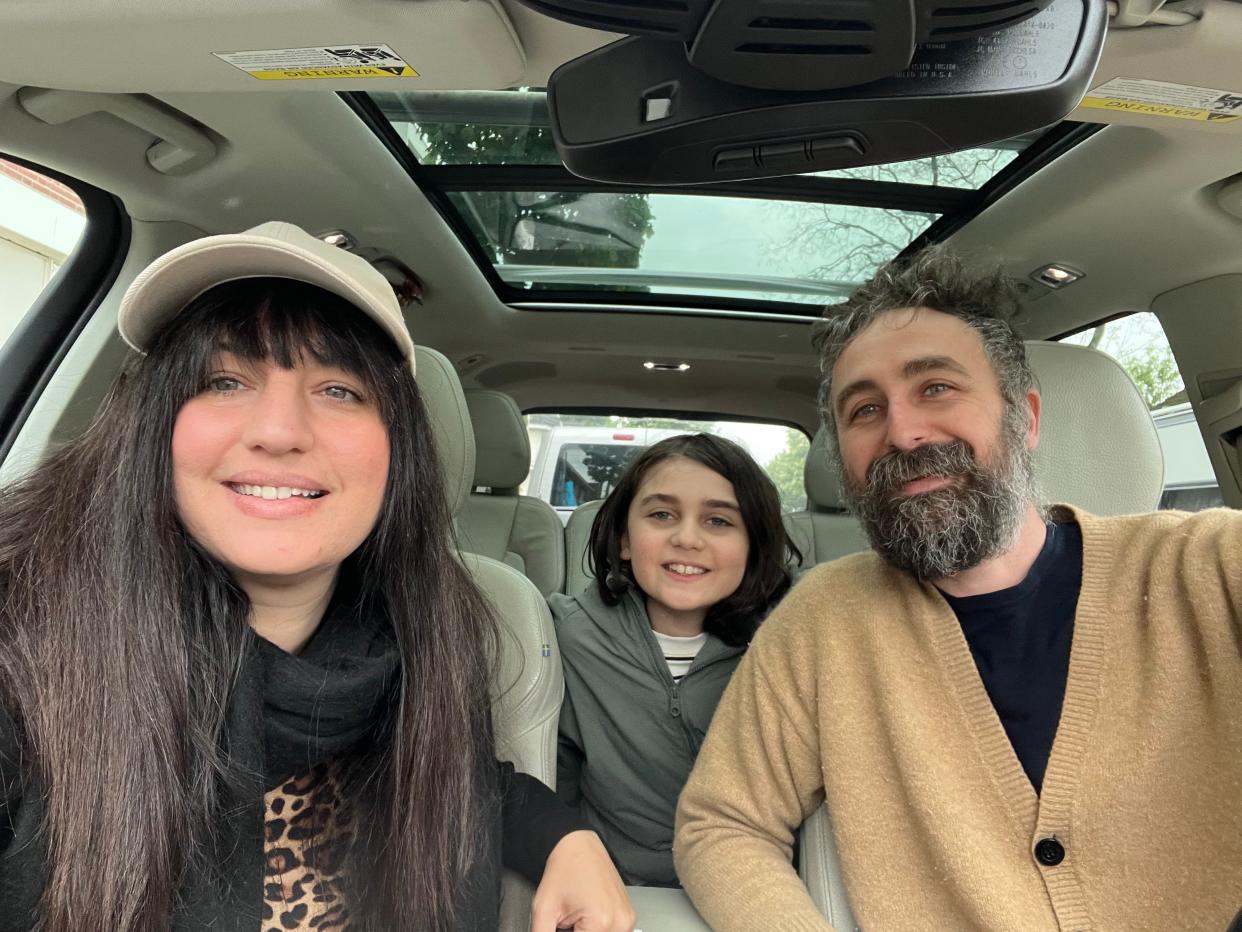 Lana Katsaros and her family in a car
