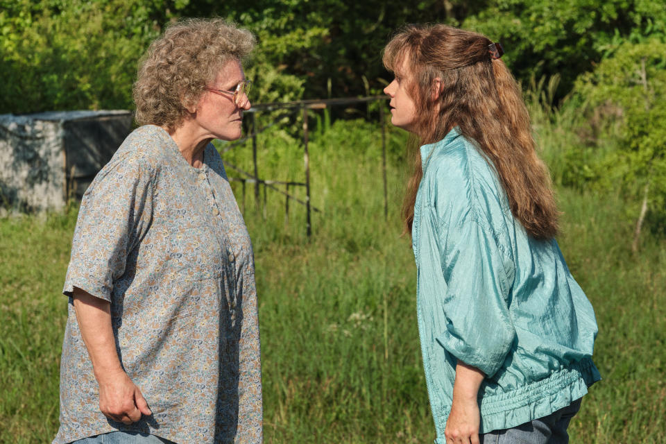 Glenn Close as Mamaw and Amy Adams as Bev in 'Hillbilly Elegy'<span class="copyright">Lacey Terrell/NETFLIX—2020 © NETFLIX</span>