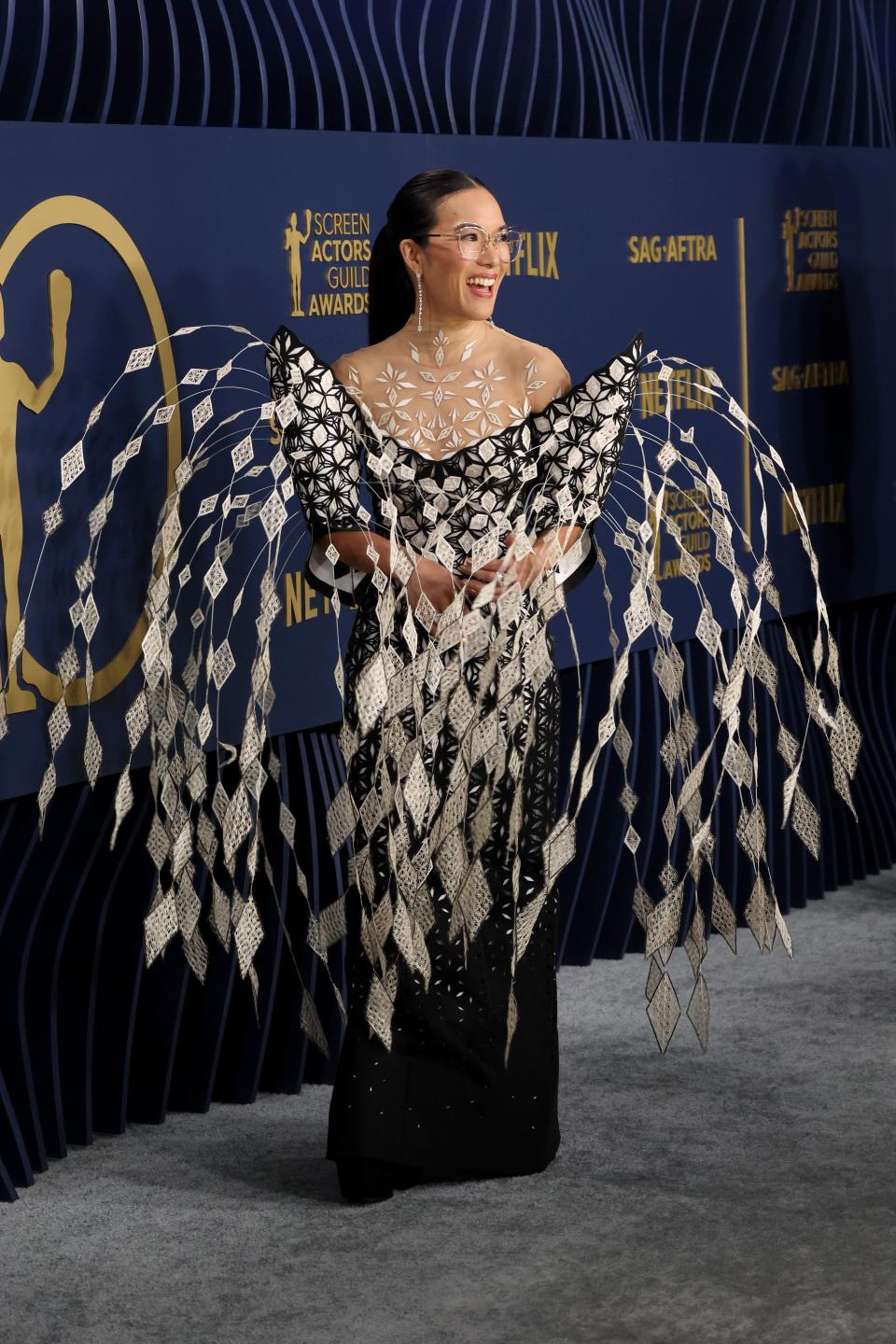 <h1 class="title">30th Annual Screen Actors Guild Awards - Arrivals</h1><cite class="credit">Kevin Mazur/Getty Images</cite>