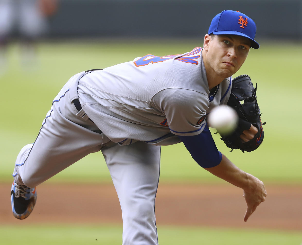 New York Mets pitcher Jacob deGrom’s quality stars have not led to many wins. (Curtis Compton/Atlanta Journal-Constitution via AP)