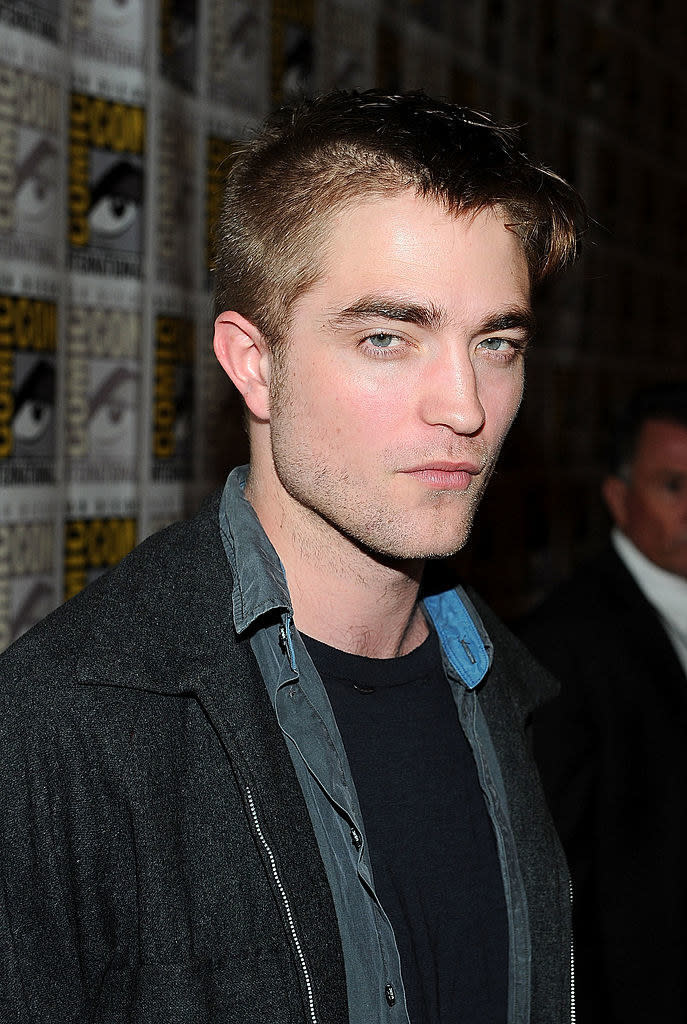 closeup of Robert Pattinson