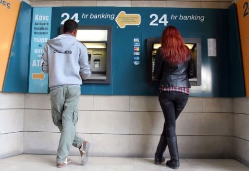 Los suministradores de fondos internacionales pidieron a este país que instaure una tasa excepcional e inédita del 6,75% sobre todos los depósitos bancarios de menos de 100.000 euros y del 9,9% por encima de esa suma. (AFP | Hasan Mroue)