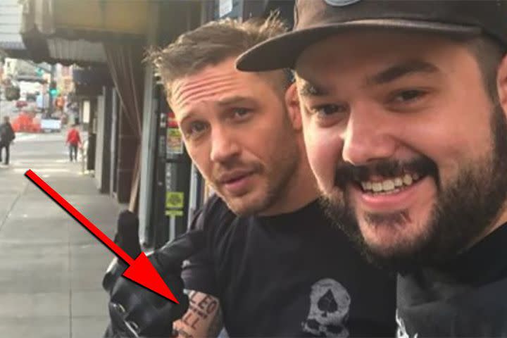 Looks Like Tom Hardy Finally Got His Leonardo Dicaprio Tattoo After Losing That Bet 