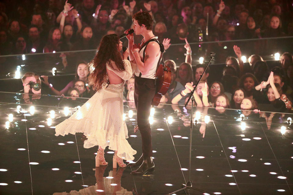 2019 MTV Video Music Awards - Show - Prudential Center, Newark, New Jersey, U.S., August 26, 2019 - Camila Cabello and Shawn Mendes. REUTERS/Lucas Jackson