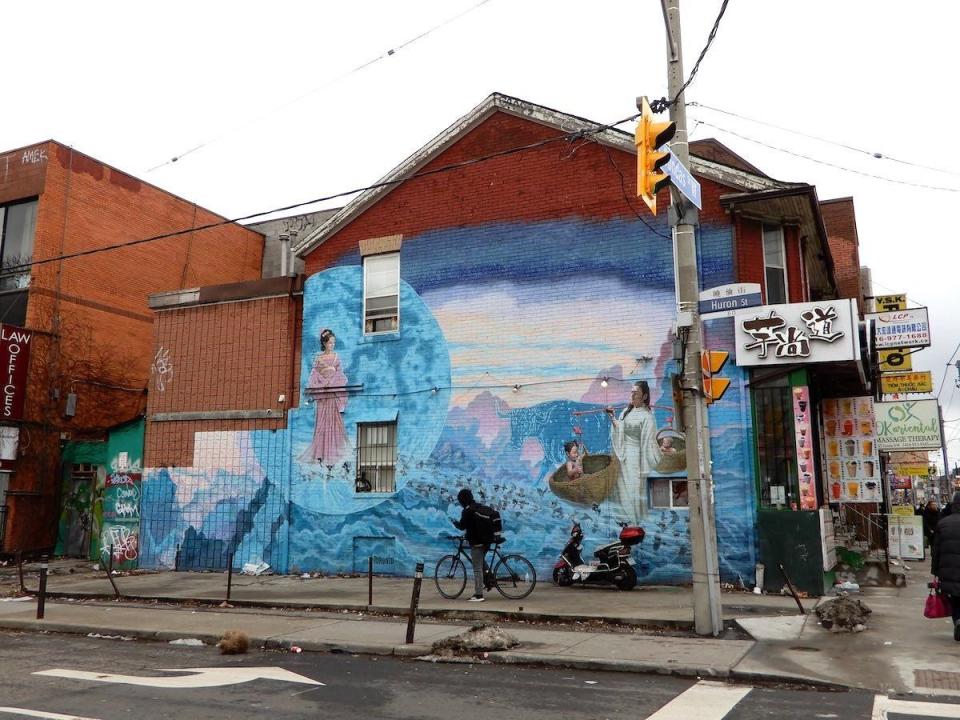 Toronto Chinatown mural.jpeg: (B Watts)