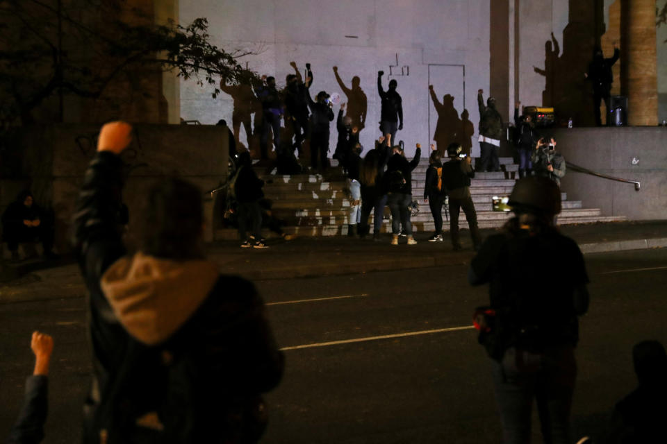 Manifestazione del movimento Black Lives Matter a Portland. REUTERS/Leah Millis 