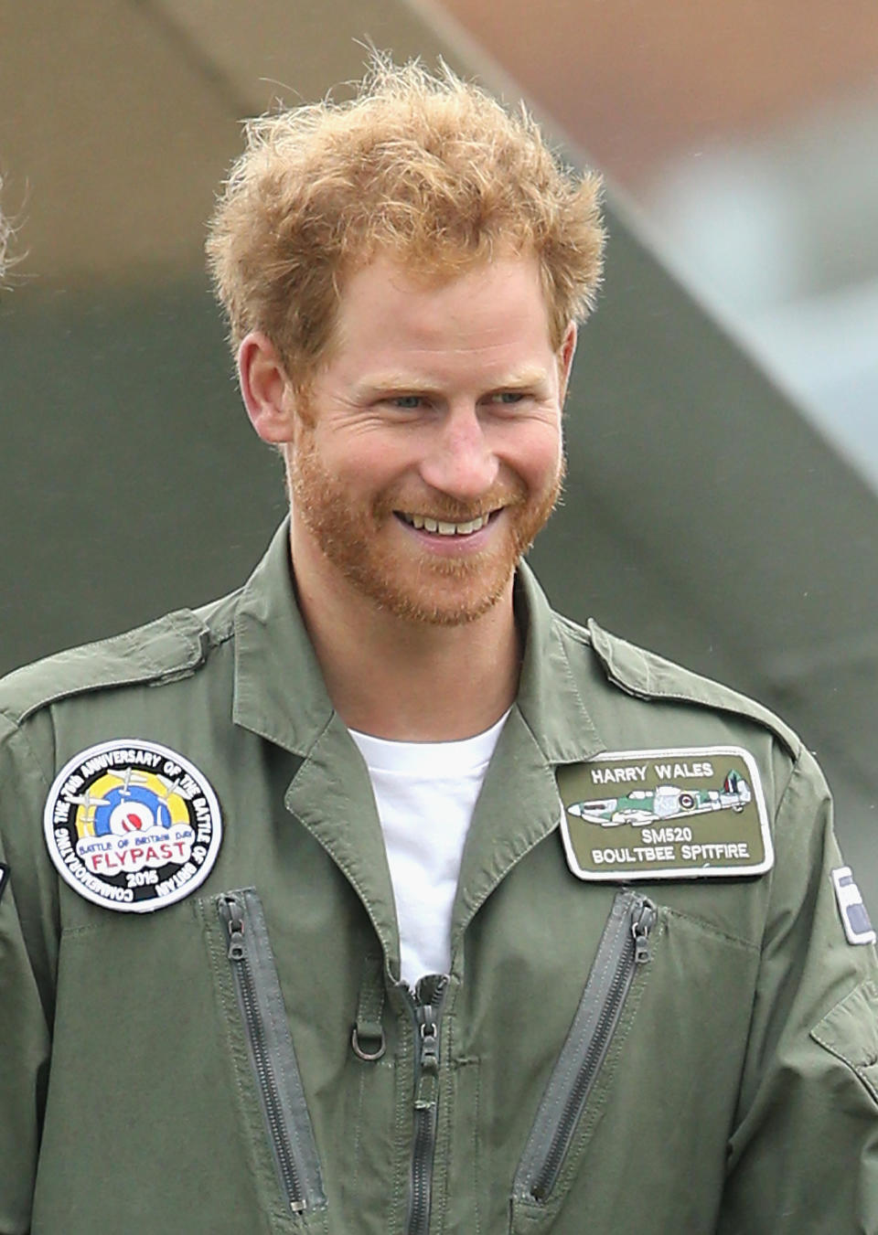 Happy Birthday, Prinz Harry! Das durften alle dem schmucken Royal am 15. September wieder wünschen. 31 Jahre wurde der Bruder von Prinz William an diesem Tag alt und verbrachte ihn ganz pflichtbewusst in Uniform bei einer Flugshow anlässlich des 75. Jahrestages des "Battle of Britain". Eines lässt sich über den Rotschopf mit Sicherheit sagen: Er macht auch mit ungewohntem Bart und in Airforce-Uniform eine blendende Figur. (Bild Copyright: Getty Images)