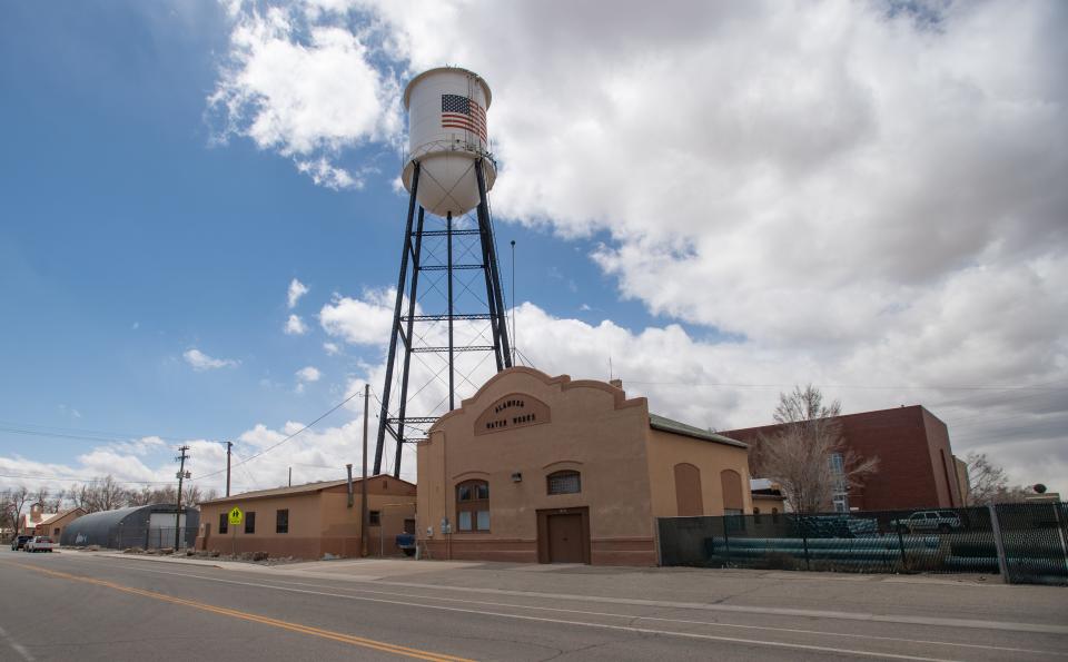 In Alamosa, Colo., about 1,300 people got sick and one died after a salmonella outbreak started in a municipal water storage tank in 2008.