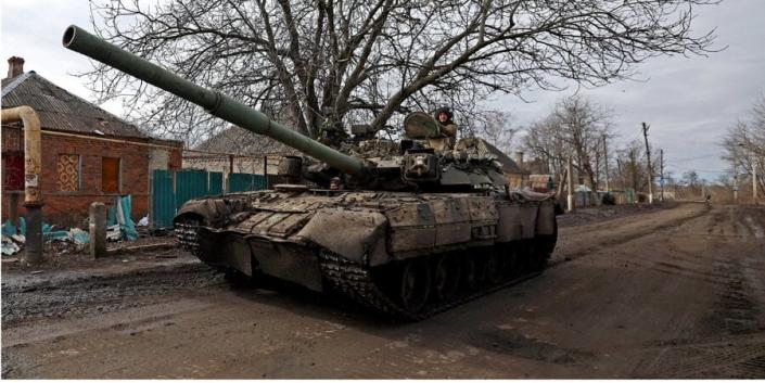 Ukrainian tank in the Bakhmut direction