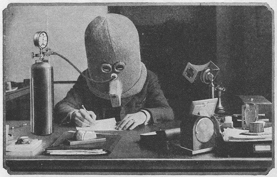 A drawing of Hugo Gernsback’s ‘Isolator’ appeared in a 1925 issue of the magazine ‘Science and Invention.’ <a href="https://www.strangerdimensions.com/wp-content/uploads/2014/12/the-isolator.jpg" rel="nofollow noopener" target="_blank" data-ylk="slk:Science and Invention;elm:context_link;itc:0;sec:content-canvas" class="link ">Science and Invention</a>