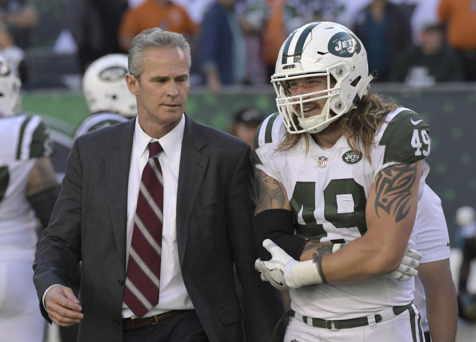 Jets linebacker Dylan Donahue was arrested and charged with DWI and reckless driving early Monday after causing a crash in the Lincoln Tunnel. (AP)