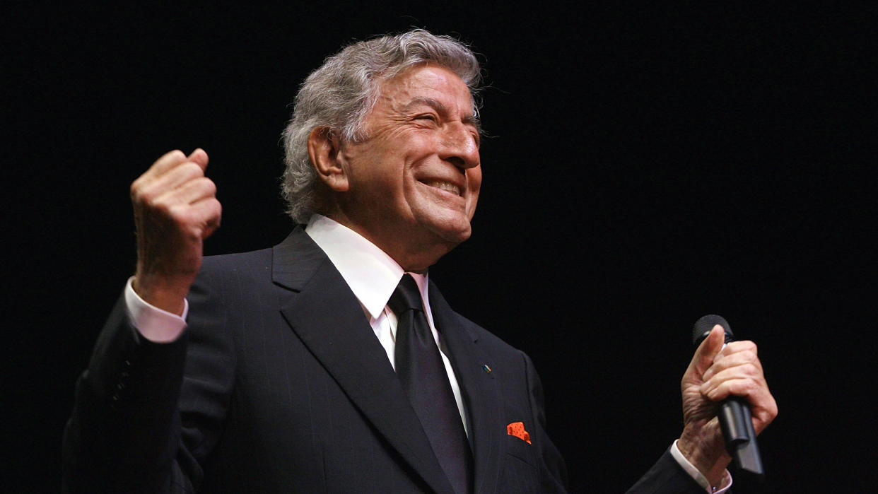 Singer Tony Bennett performs at the Royal Albert Hall in London, April 29, 2007. (Jo Hale/Getty Images)