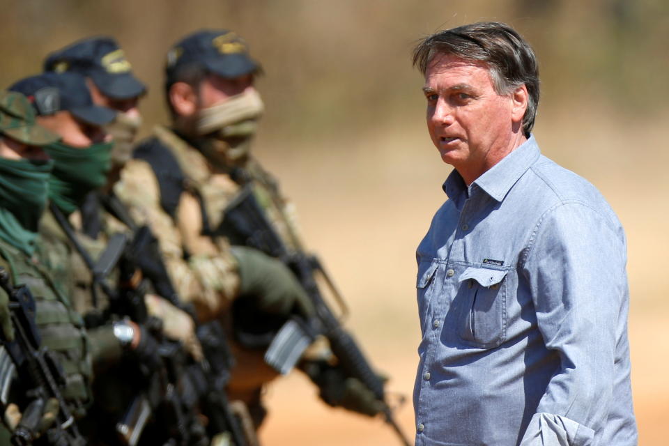 Der brasilianische Präsident Jair Bolsonaro beim Besuch der Militär-Operation 