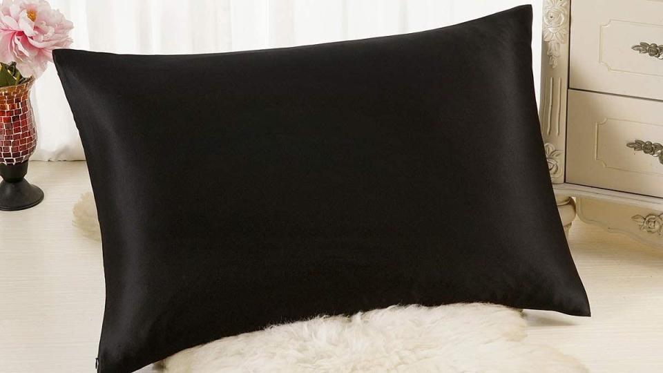 This budget silk pillowcase was our fave.