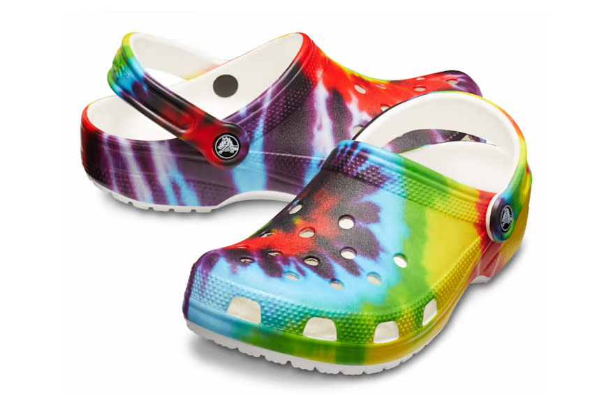 rainbow crocs women