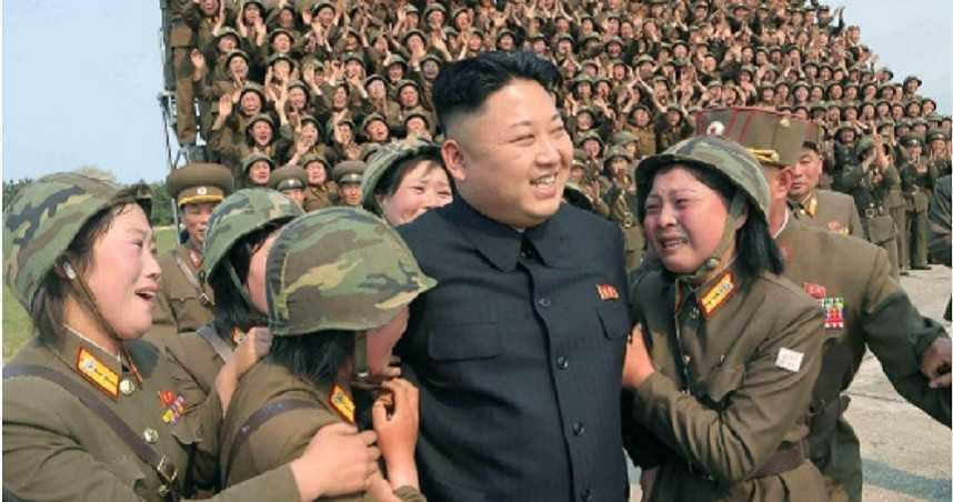 雖然北韓領導人金正恩很驕傲境內並沒有新冠肺炎確診案例，但有外媒爆料其實所有患者都在集中營中被隔離。（圖／報系資料照）