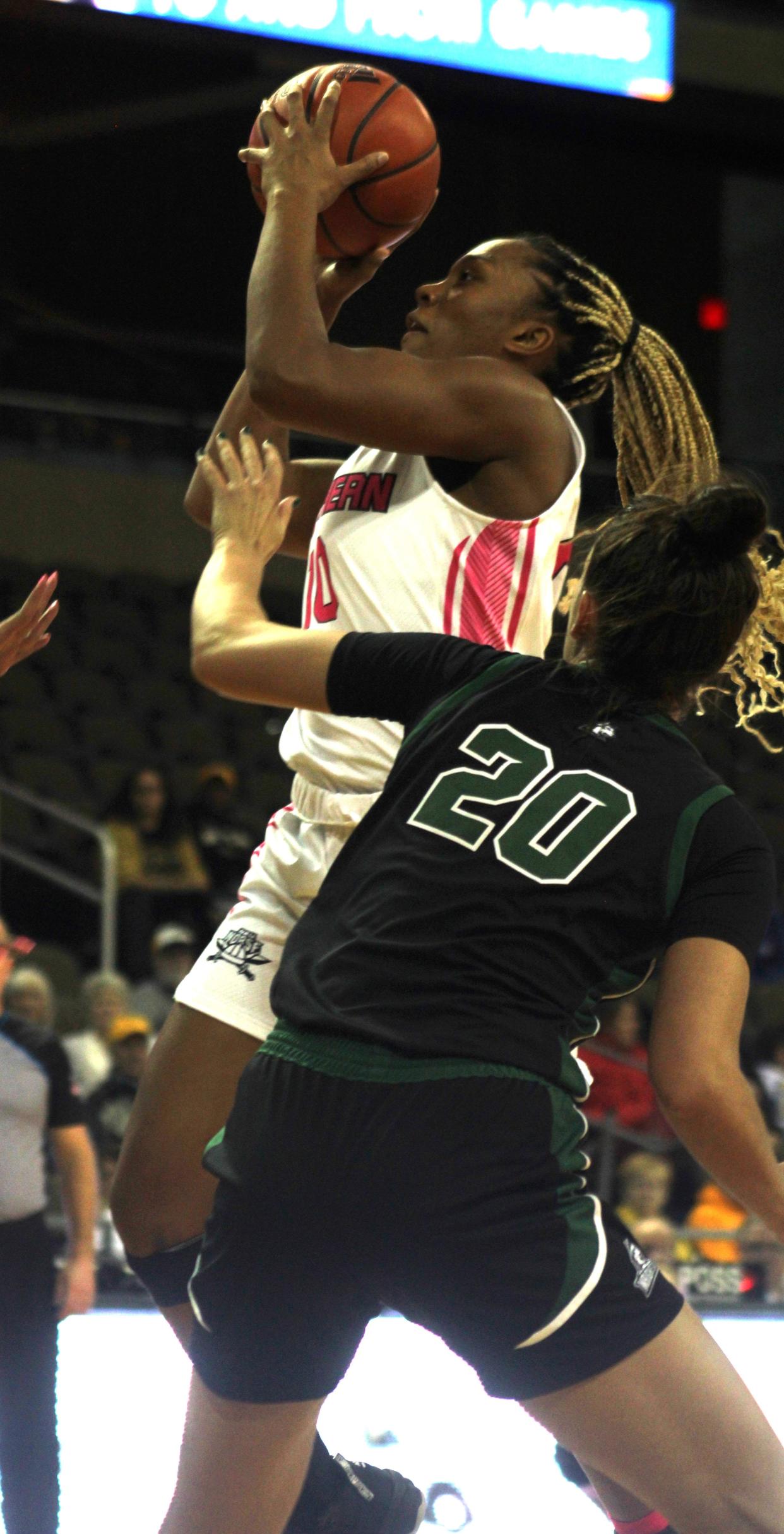 Northern Kentucky freshman Carter McCray goes up for a shot against Wright State at Truist Arena in Highland Heights, Kentucky, on Jan. 20. McCray announced her transfer to Wisconsin on Tuesday.