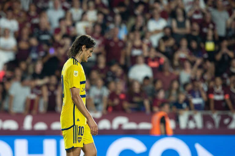 Cavani malogró otra clara ocasión ante Lanús y sabe que está en deuda con las expectativas que generó su llegada a Boca