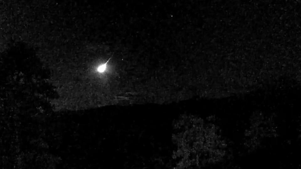 Meteor sighting near Horsetooth Mountain in Colorado