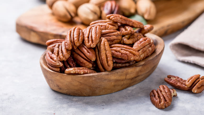 pile of whole pecans