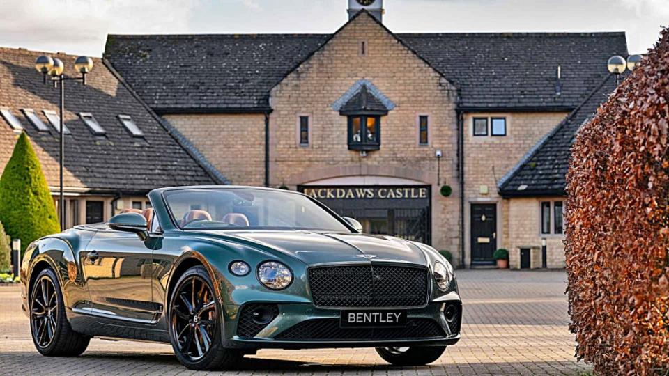 BENTLEY客制部門推出馬術特仕車Continental GT Convertible Eque