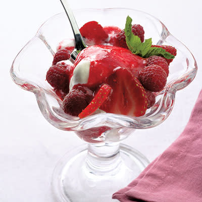 Strawberry-Raspberry Sundaes