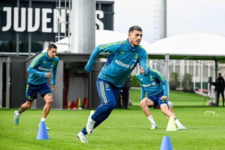 Leandro Paredes volvió a entrenar con sus compañeros en Juventus este martes, recuperado de su lesión