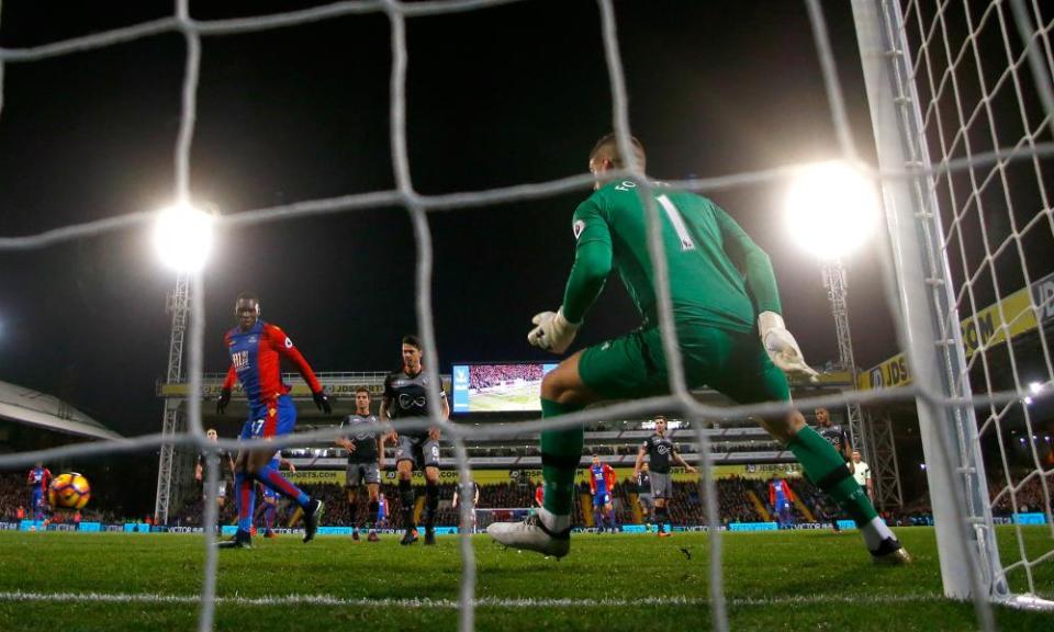 Christian Benteke capped off a fine performance with his second goal to bring up Crystal Palace’s third.