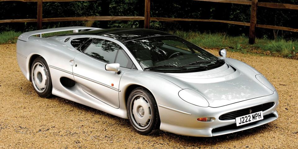 <p>The XJ220 had <a href="http://www.roadandtrack.com/new-cars/news/a21552/jaguar-xj220-20-years-later-32150/" rel="nofollow noopener" target="_blank" data-ylk="slk:elegant, swooping lines;elm:context_link;itc:0;sec:content-canvas" class="link ">elegant, swooping lines</a>—and was a huge car. It was 197 inches from nose to tail and nearly 87 inches wide.</p>