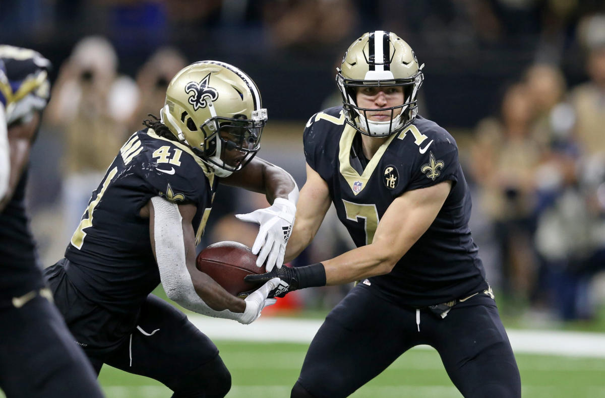 Saints dress out just two running backs vs. Falcons, setting up a big ...