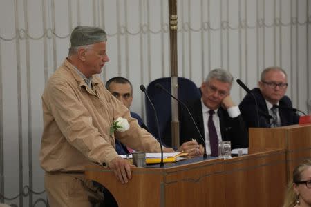 Senator Jan Rulewski dressed as a prisoner attends a senate session at the Polish parliament in Warsaw, Poland, July 21, 2017. Agencja Gazeta/Slawomir Kaminskivia REUTERS