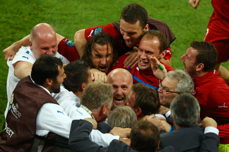 Czech Republic v Poland - Group A: UEFA EURO 2012