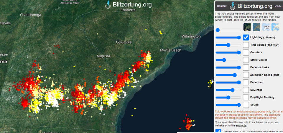 Lightning strikes from western Alabama to the Georgia coast on August 6. Screenshot from Blitzortung real time lightning track. The color represents the age from now (white) to past (dark red) in 20-minute time ranges. Screenshot taken at 9:45 pm EST. http://blitzortung.org/
