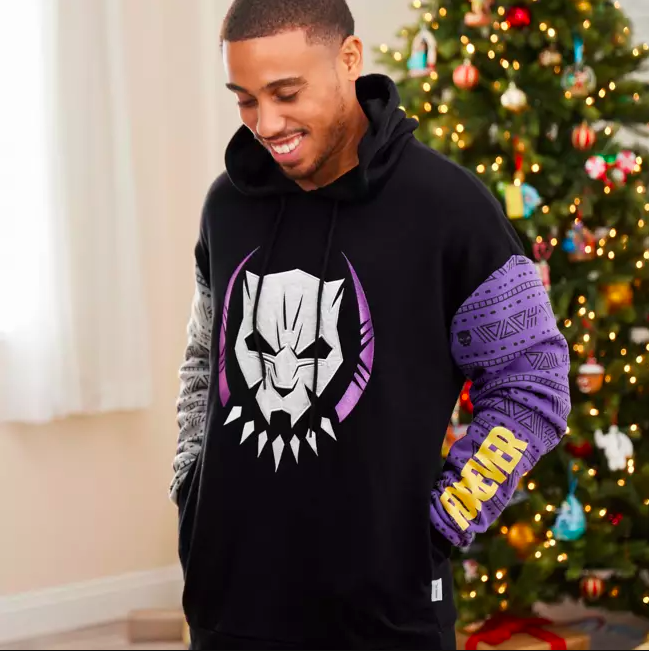 18) Black Panther Pullover Hoodie