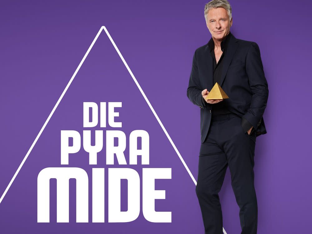 "Die Pyramide" wird von Jörg Pilawa moderiert. (Bild: SAT.1 / Marc Rehbeck)