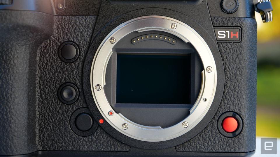 Panasonic S1H full-frame mirrorless camera review