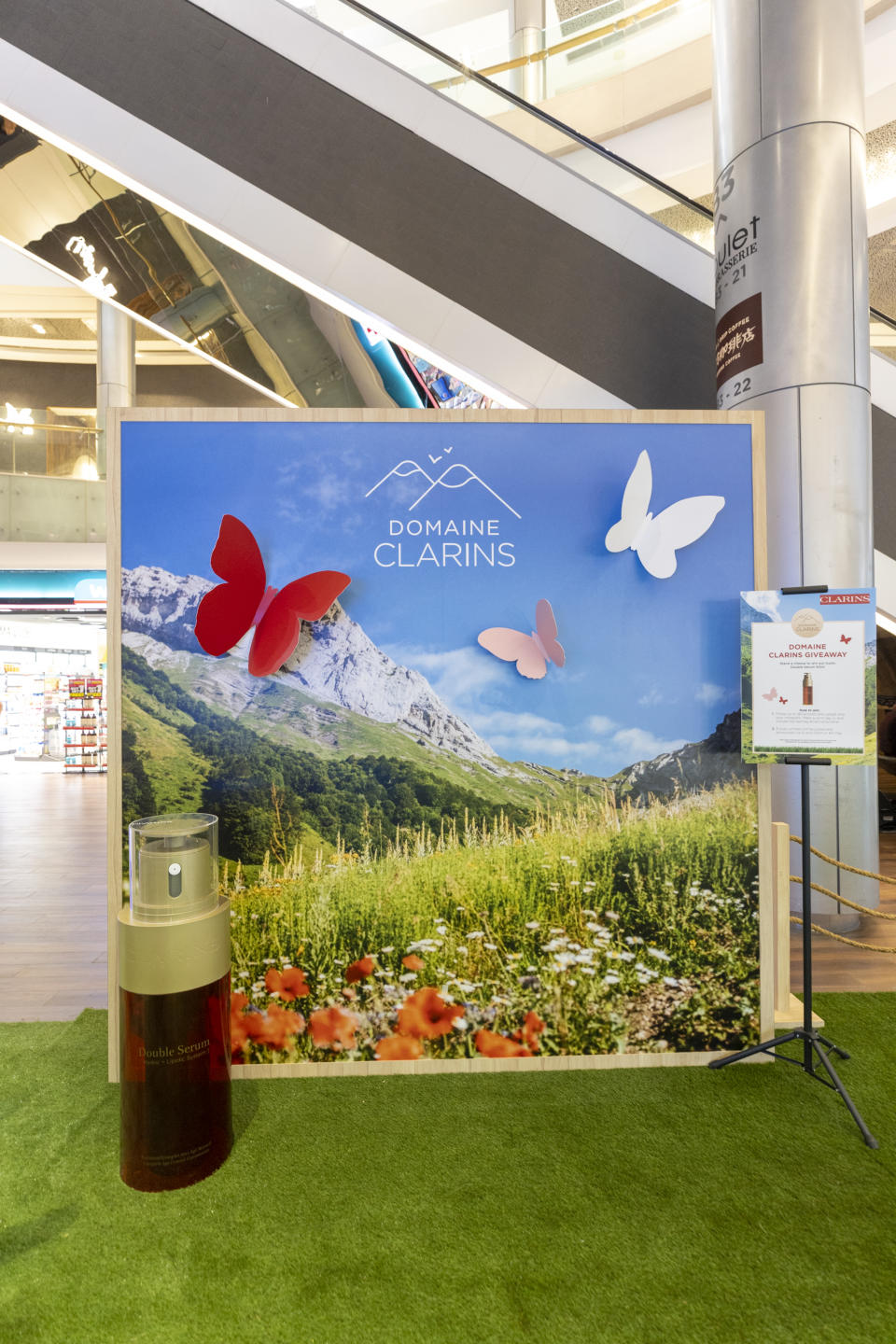 The Clarins Domaine pop-up at ION Orchard ends 7 May. PHOTO: Clarins
