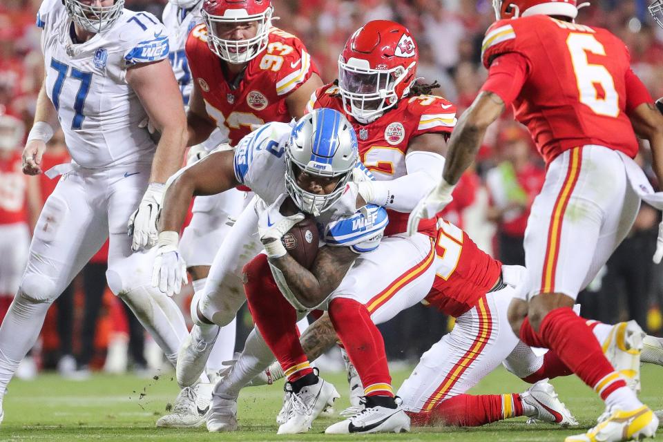 Detroit Lions running back David Montgomery (5) runs against Kansas City Chiefs during the second half at Arrowhead Stadium in Kansas City, Mo. on Thursday, Sept. 7, 2023.