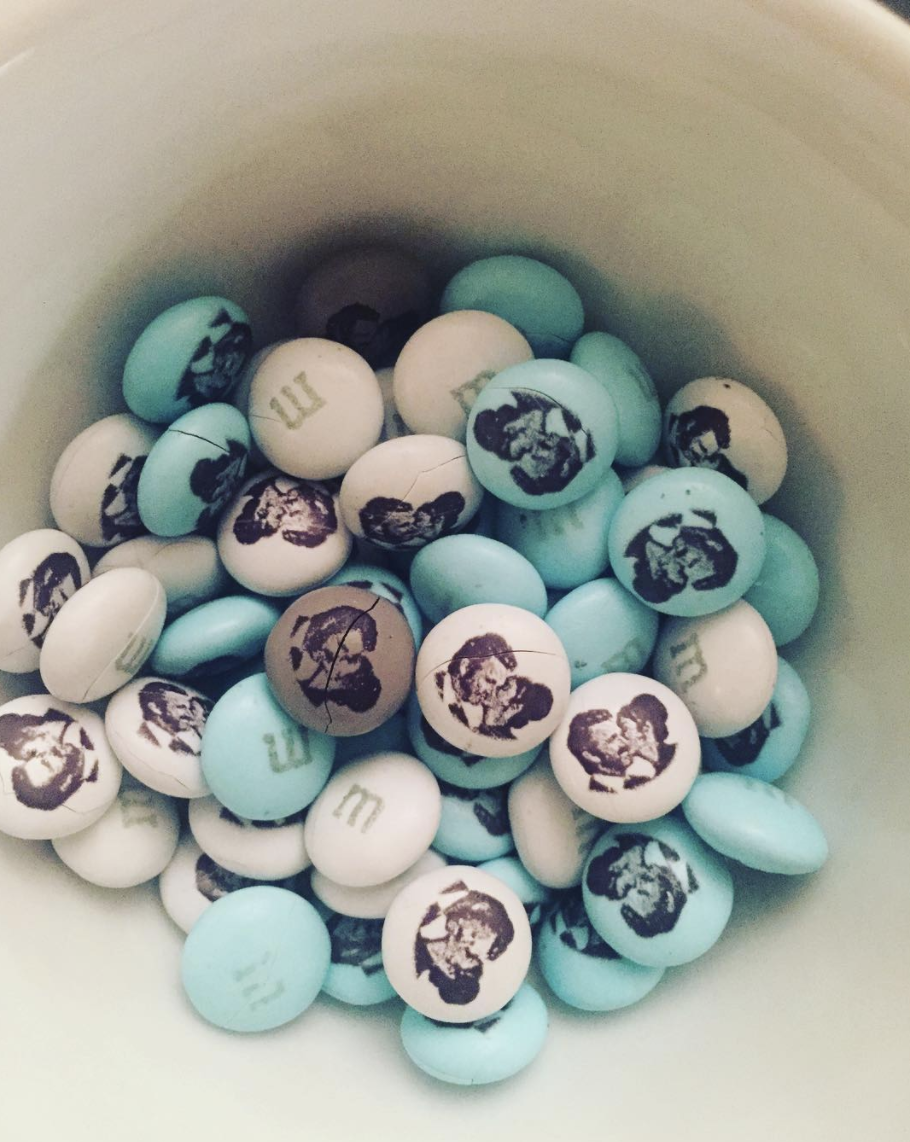 <p>“Been ending every night with a microwaved bowl of personalized M&Ms given to me by the very thoughtful and very cruel @katebeckinsale to remind me that I’m alone in this world,” the <em>Masters of Sex</em> actress joked, as she showed off the candies, which have her and ex Michael Sheen’s faces on them. “So very alone. THANKS, KATE.” Silverman <a rel="nofollow" href="https://www.yahoo.com/lifestyle/sarah-silverman-announces-conscious-uncoupling-michael-sheen-just-got-hard-202305717.html" data-ylk="slk:announced her split from Sheen;elm:context_link;itc:0;sec:content-canvas;outcm:mb_qualified_link;_E:mb_qualified_link;ct:story;" class="link  yahoo-link">announced her split from Sheen</a>, who was once married to actress Kate Beckinsale, on Monday. Clearly, the women have developed a hilarious friendship. (Photo: <a rel="nofollow noopener" href="https://www.instagram.com/p/Be4wulHAXYL/?taken-by=sarahkatesilverman" target="_blank" data-ylk="slk:Sarah Silverman via Instagram;elm:context_link;itc:0;sec:content-canvas" class="link ">Sarah Silverman via Instagram</a>) </p>