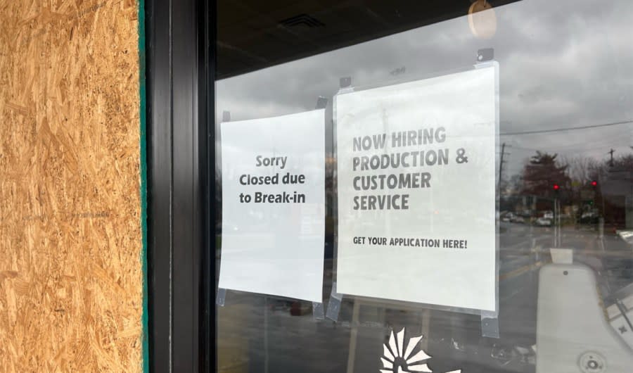 The Great Harvest Bread Co. is temporarily closed after a burglary on Jan. 5, 2010. (NBC4/Eric Halperin)