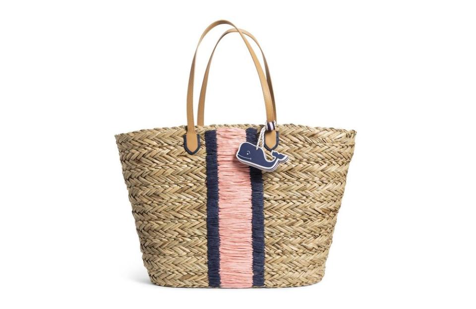 Vineyard Vines and Target launched the summer collection of your dreams with clothing, swimwear, pool floats, and tabletop entertaining items.