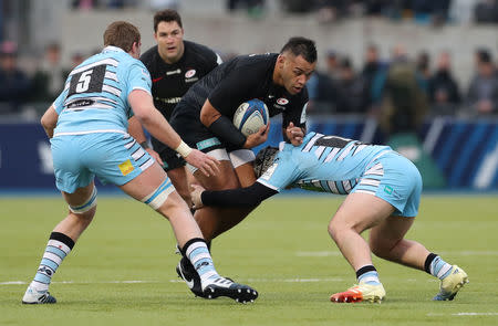 Rugby Union - European Rugby Champions Cup - Saracens v Glasgow Warriors - Allianz Park, London, Britain - January 19, 2019 Saracens' Billy Vunipola in action with Glasgow Warriors' Grant Stewart and Jonny Gray Action Images via Reuters/Peter Cziborra