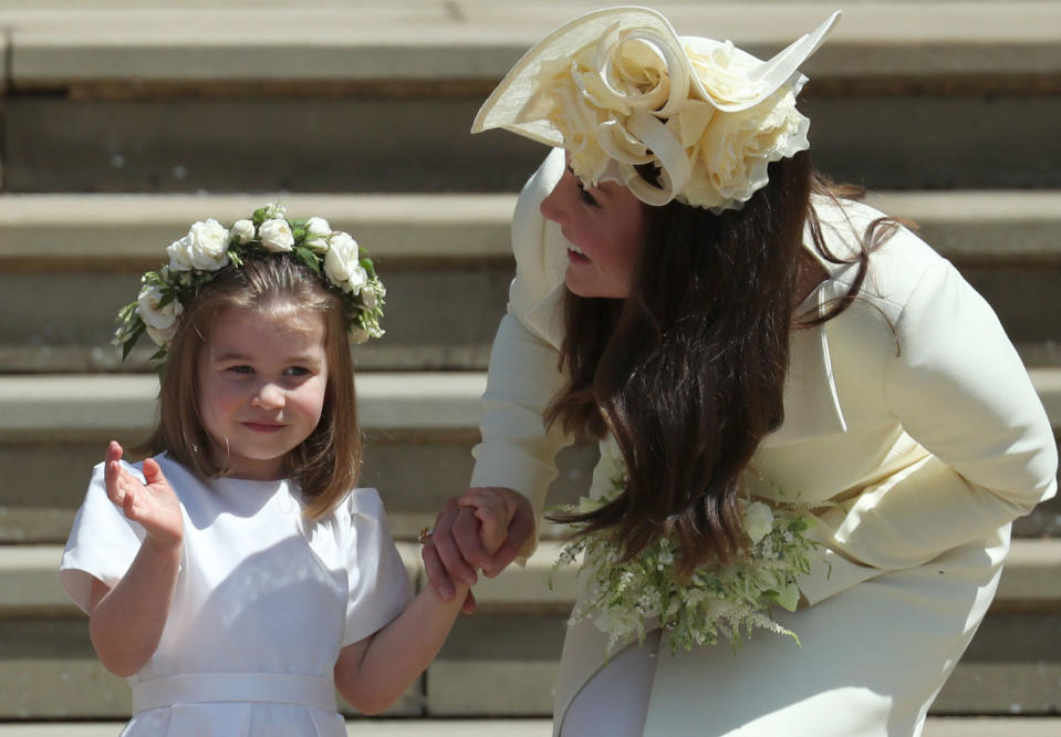 Der Ring war Hingucker an Herzogin Kates Outfit zur royalen Hochzeit. (Bild: Getty Images)