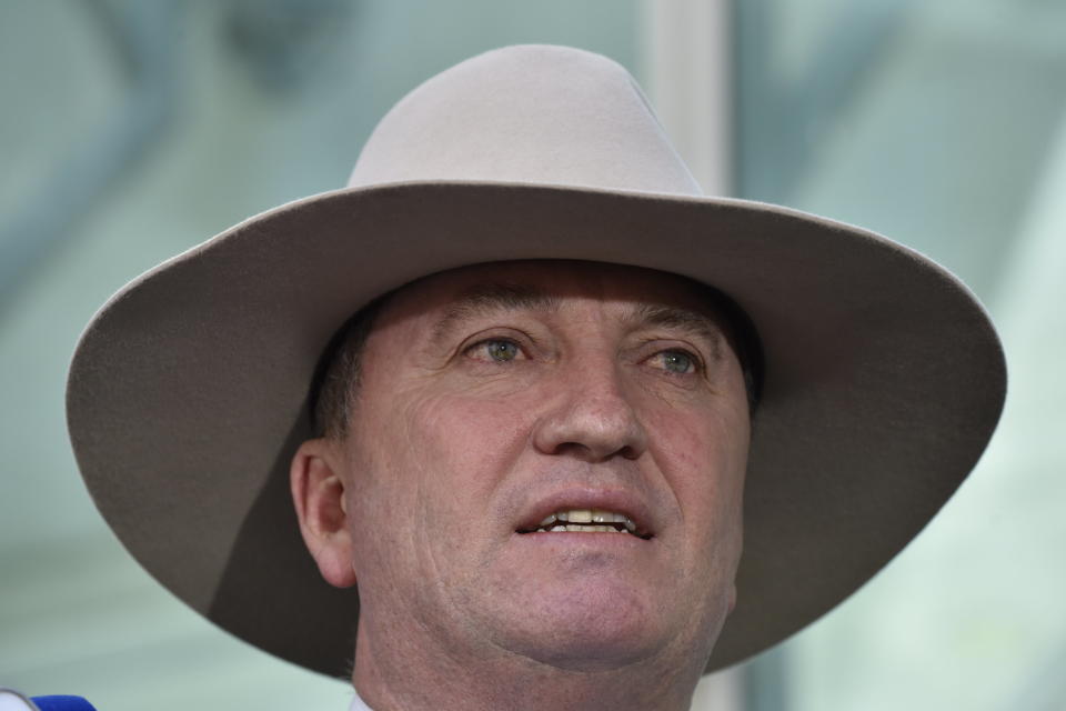 Barnaby Joyce speaks to the press in Canberra on Feb. 16. (Photo: Michael Masters via Getty Images)