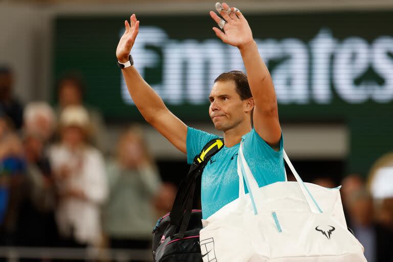 La despedida del público de Roland Garros tras caer con Zverev en primera rueda. Por lo pronto, volverá a ese escenario en los Juegos Olímpicos