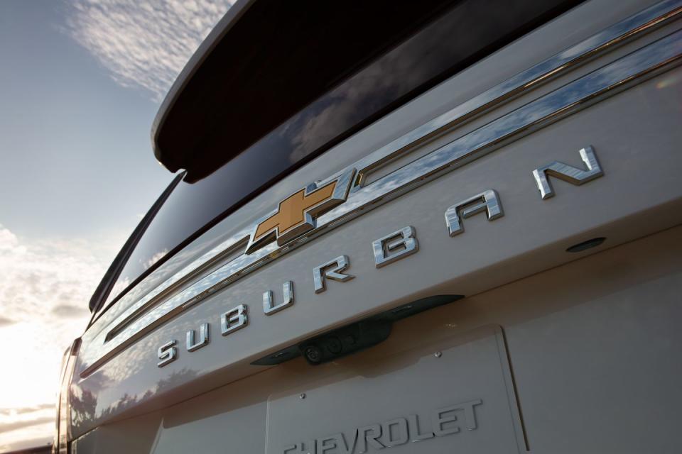 <p>2021 Chevrolet Suburban</p>