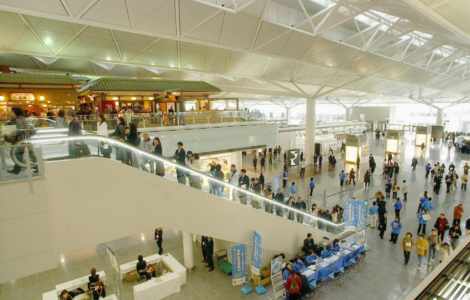 Platz 6: Ebenfalls auf einer künstlichen Insel gelegen, nahe der japanischen Stadt Tokoname, befindet sich der Flughafen Chubu, auch Centrair genannt. Er eröffnete zur Expo 2005 und übernahm fortan den wichtigsten Flugverkehr. Nach der japanischen Gesetzgebung gilt er als Flughafen erster Klasse.